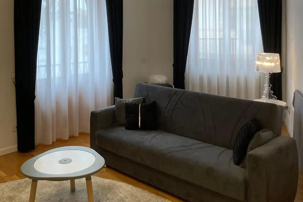 Thesan Lodge, Chic & Modern Design Apartment Grosseto